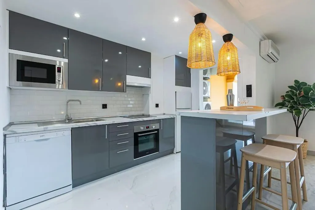 Spacious Duplex Steps To Puerto Banus Marbella 0*,  Spain